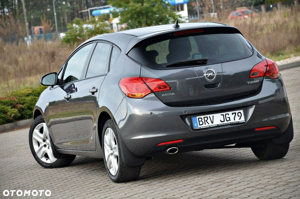 Opel Astra - 12
