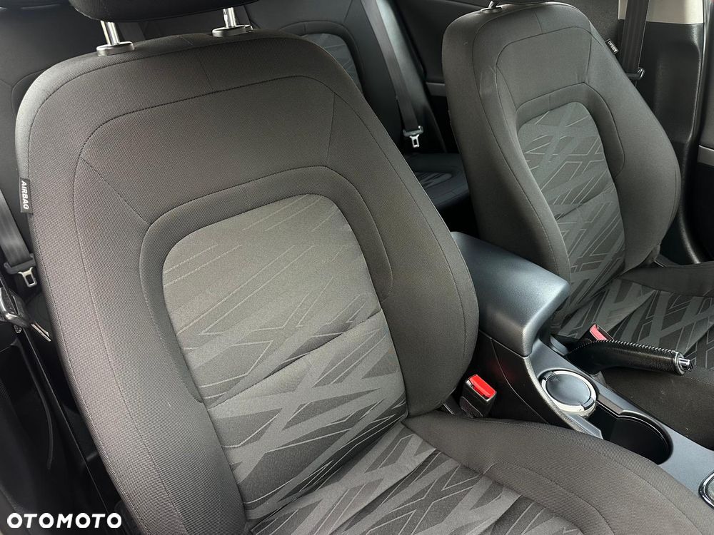 Kia Ceed - 28