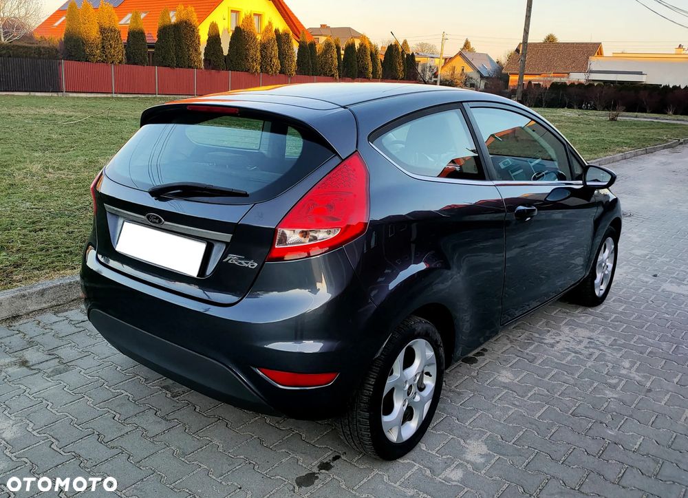 Ford Fiesta 1.25 Champions Edition - 4
