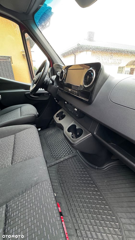 Mercedes-Benz Sprinter - 18