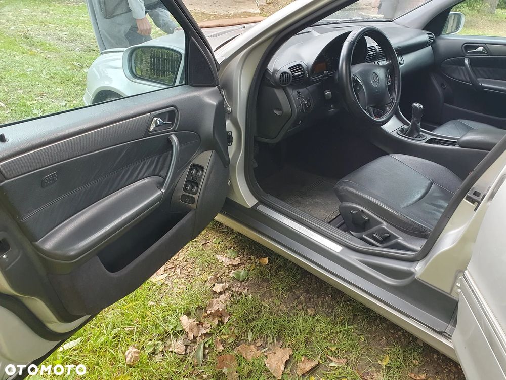 Mercedes-Benz Klasa C 270 CDI Avantgarde - 8