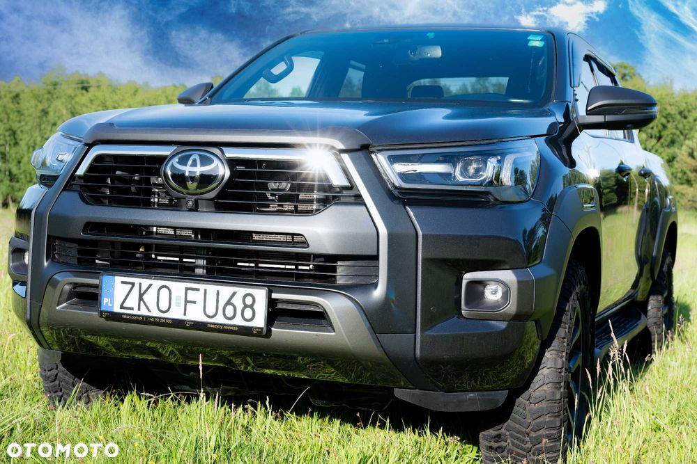 Toyota Hilux - 2