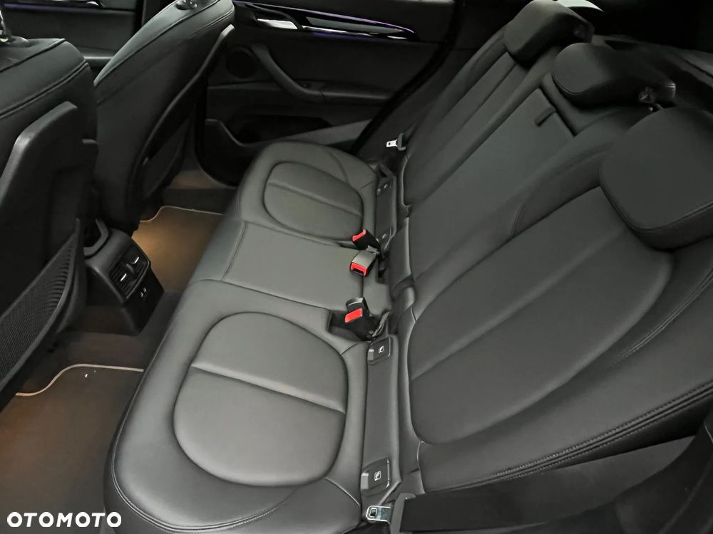 BMW X1 xDrive25e Sport Line - 19