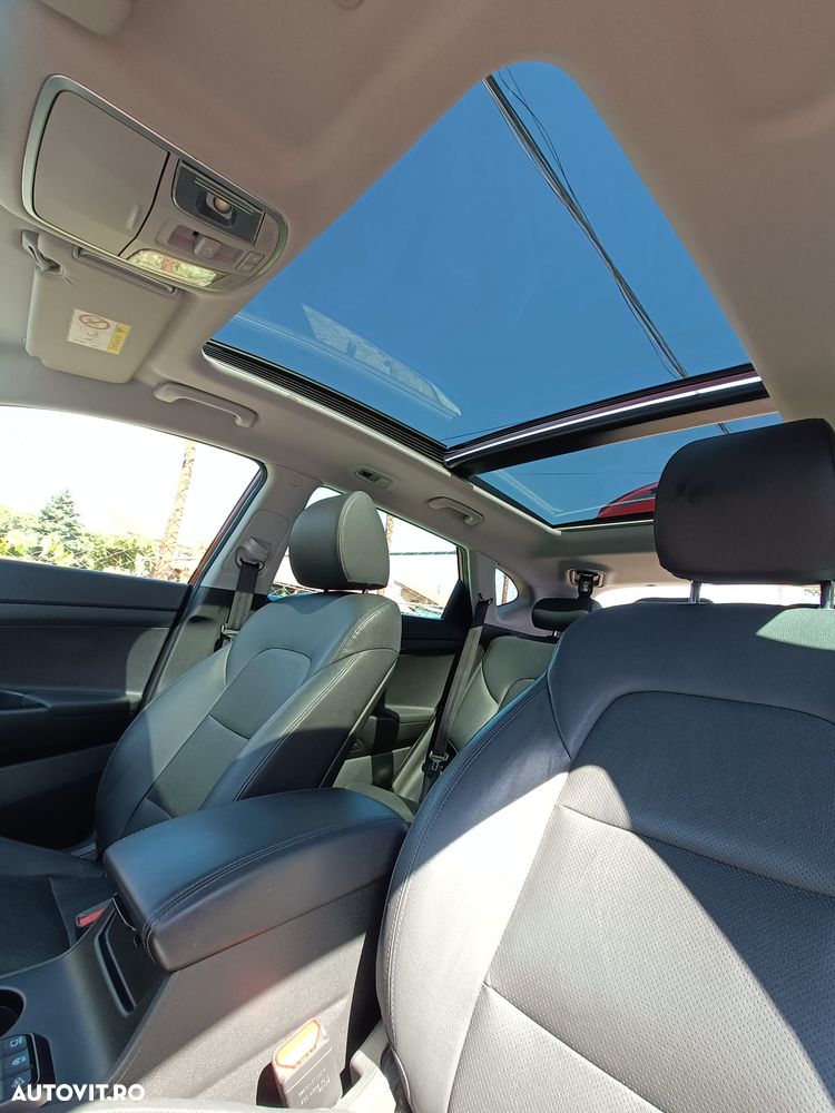 Hyundai Tucson 2.0 CRDI 4WD 8AT Luxury - 4