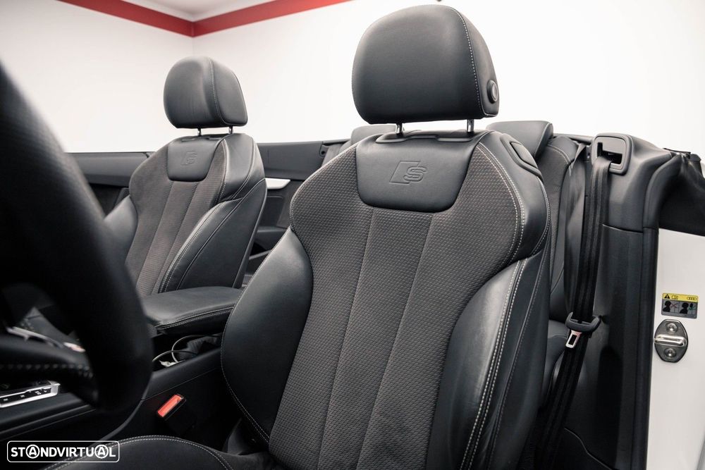 Audi A5 Cabrio 40 TFSI S tronic S line - 24