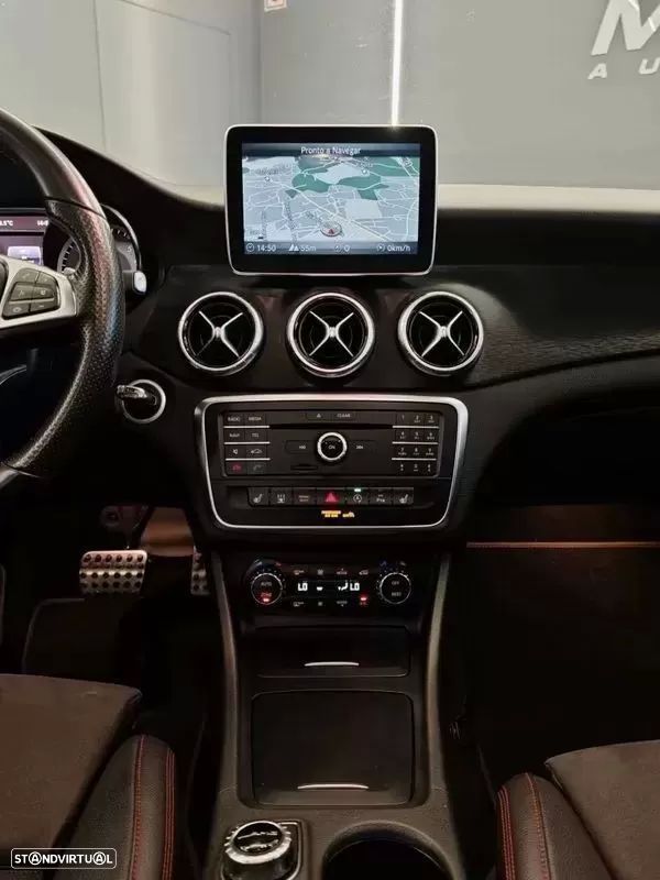 Mercedes-Benz CLA 220 d Shooting Brake AMG Line Aut. - 17