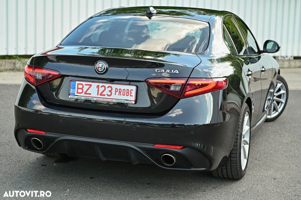 Alfa Romeo Giulia 2.0 Turbo RWD AT8 Super - 6