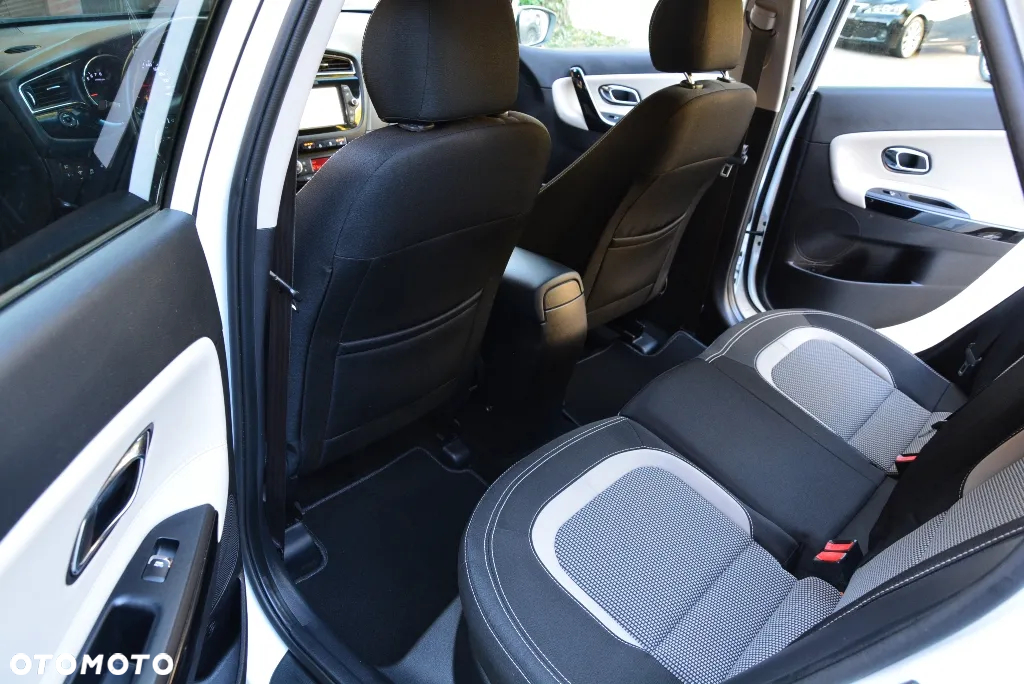 Kia Ceed 1.4 L Business Line Plus - 8