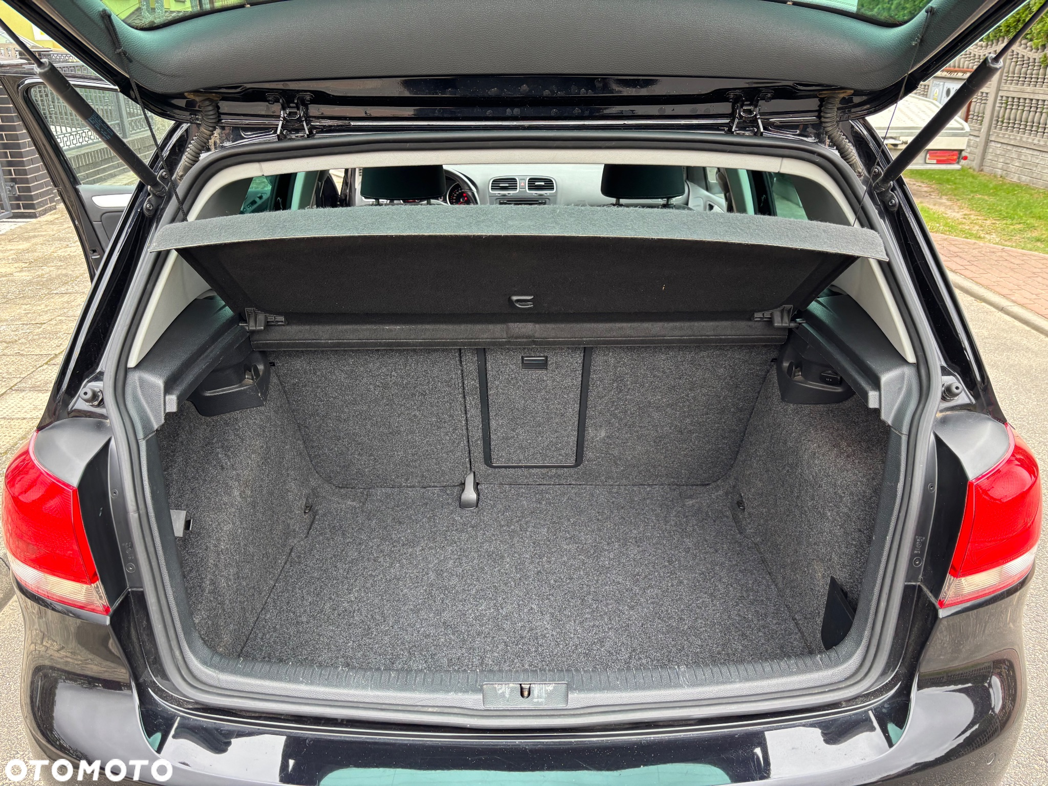 Volkswagen Golf V 2.0 TDI Comfortline - 11