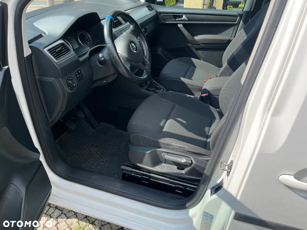 Volkswagen Caddy - 17