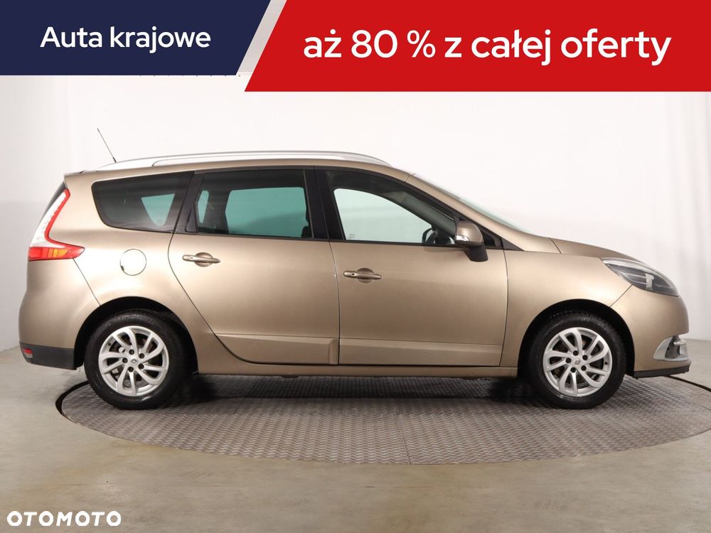 Renault Grand Scenic - 8