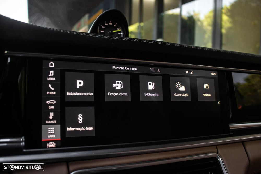 Porsche Panamera 4 E-Hybrid - 47