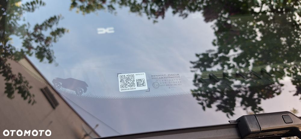 Dacia Duster 1.6 Full Hybrid 140 Journey MMT - 23