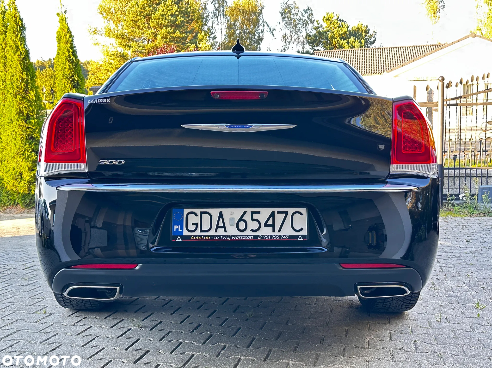 Chrysler 300C - 8