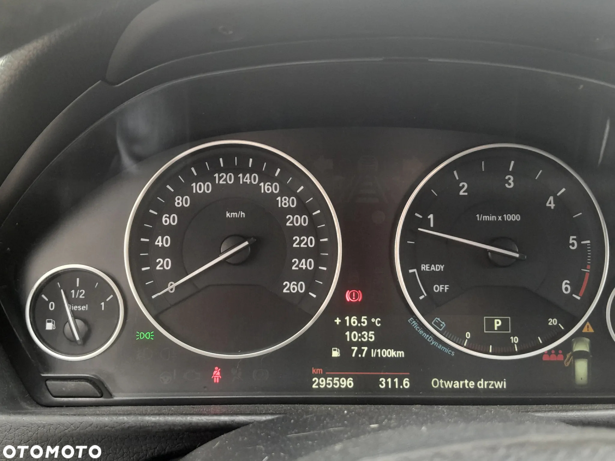BMW Seria 3 318d DPF Touring Edition Exclusive - 14
