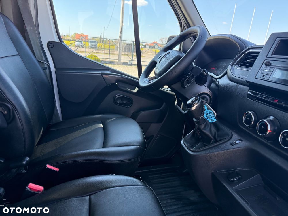 Renault MASTER 145 / WYWROTKA / NOWY MODEL / KLIMA / KUFER / Z FRANCJI / STAN BDB / / / - 19