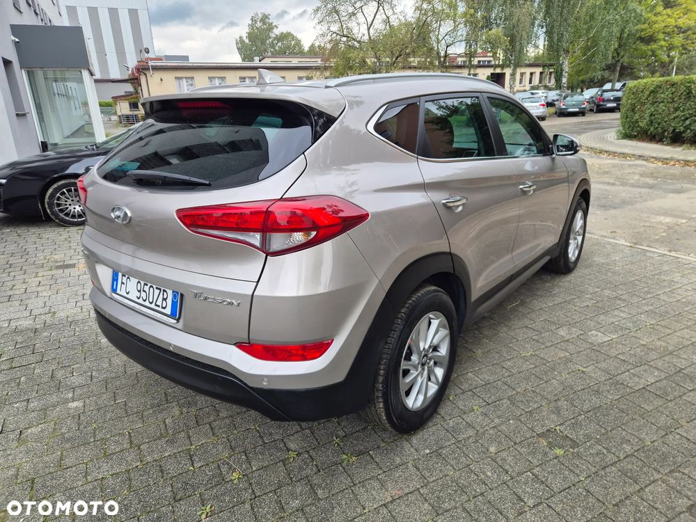 Hyundai Tucson blue 1.7 CRDi 2WD Advantage - 8