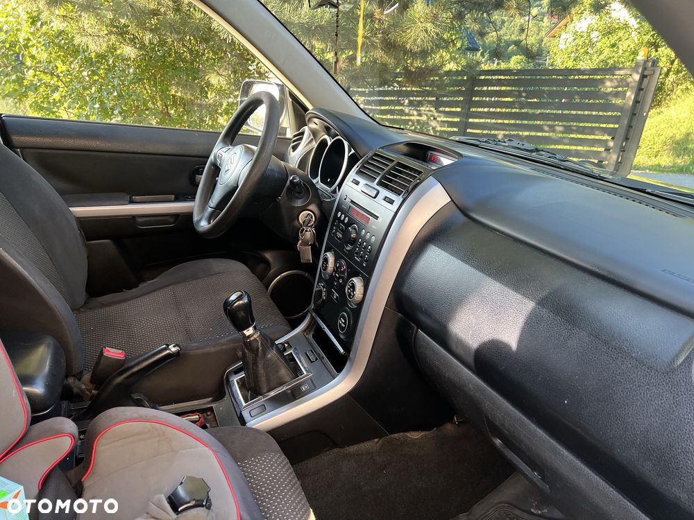 Suzuki Vitara - 7