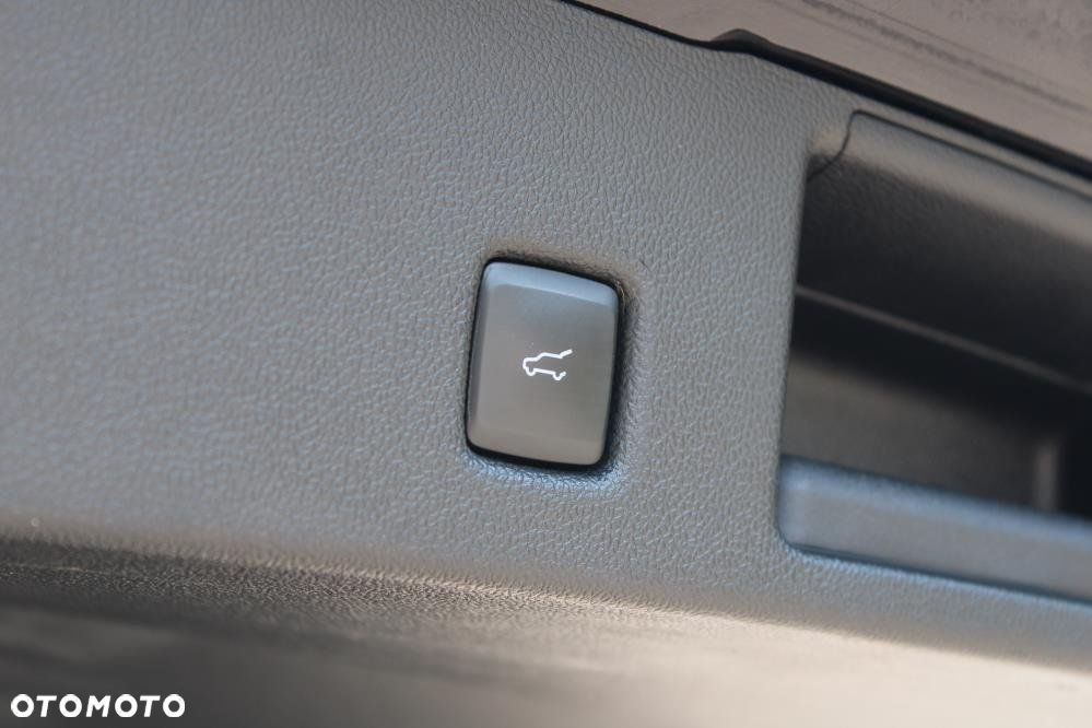 Ford Kuga - 38