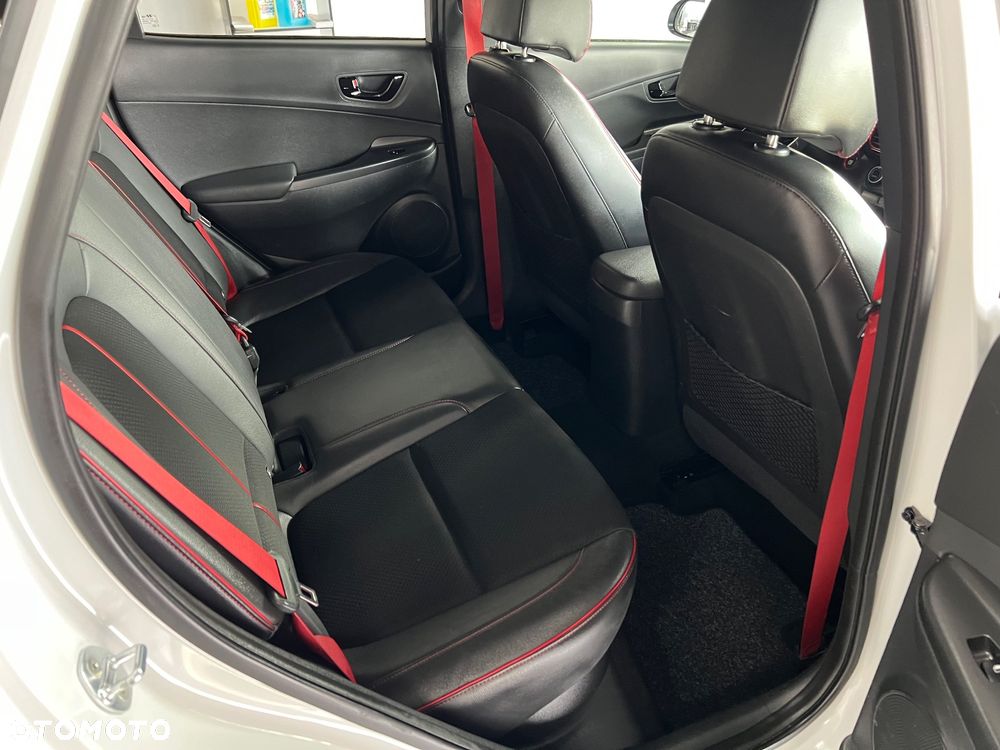 Hyundai Kona - 31