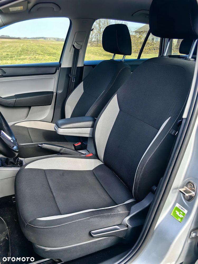 Skoda RAPID Spb 1.2 TSI Style Plus - 19