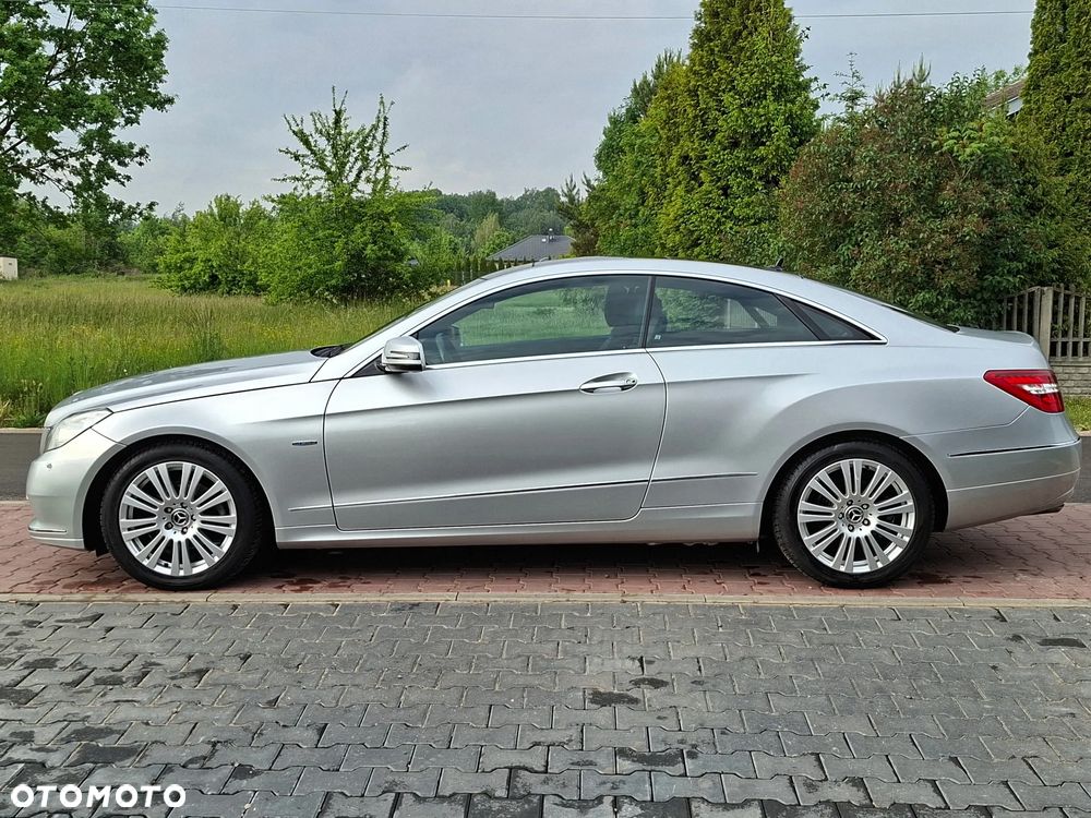 Mercedes-Benz Klasa E 200 CGI BlueEFFICIENCY Automatik Avantgarde - 13