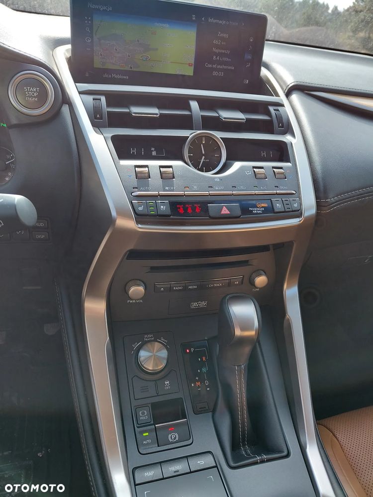 Lexus NX 300 Business Edition AWD - 14