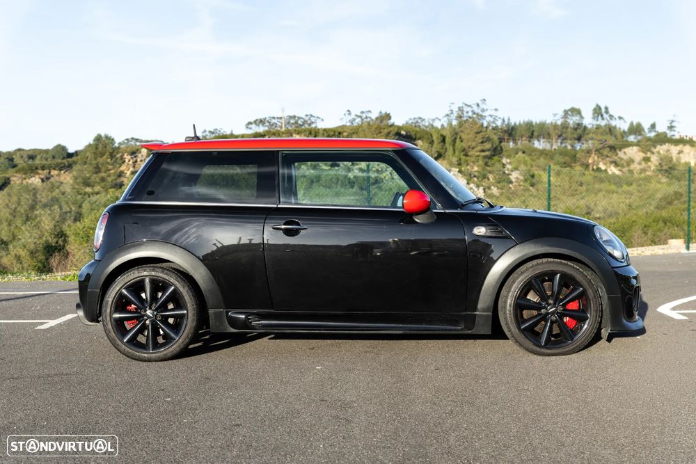 MINI 3 Portas John Cooper Works - 18