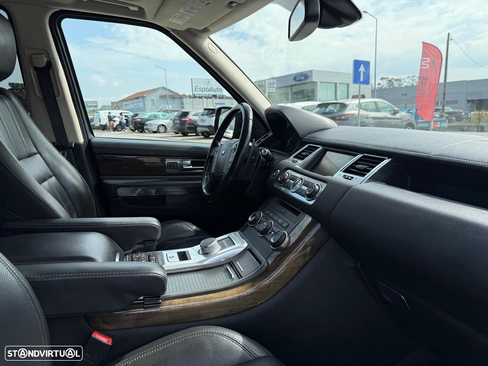 Land Rover Range Rover Sport 3.0 SDV6 HSE Black - 28
