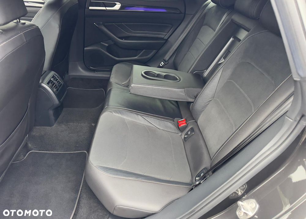 Volkswagen Arteon 2.0 TDI R-Line DSG - 35