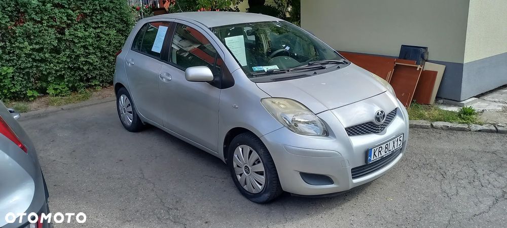 Toyota Yaris 1.33 Luna - 1