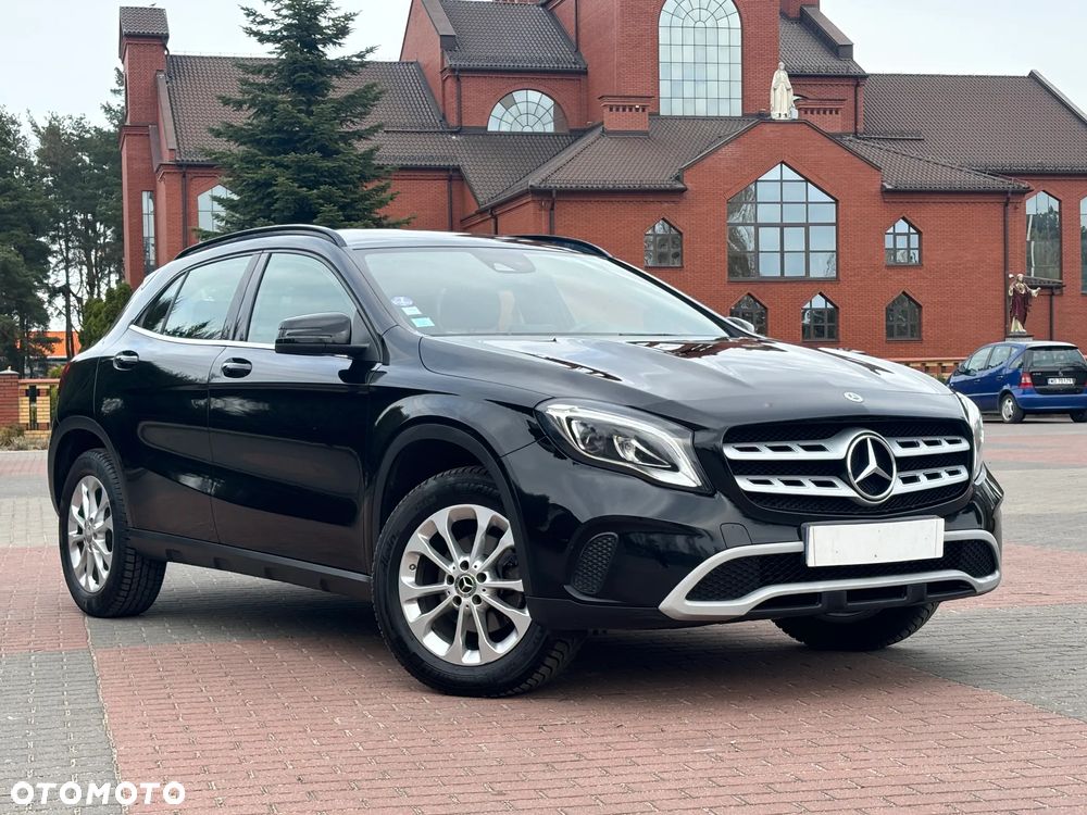 Mercedes-Benz GLA - 6