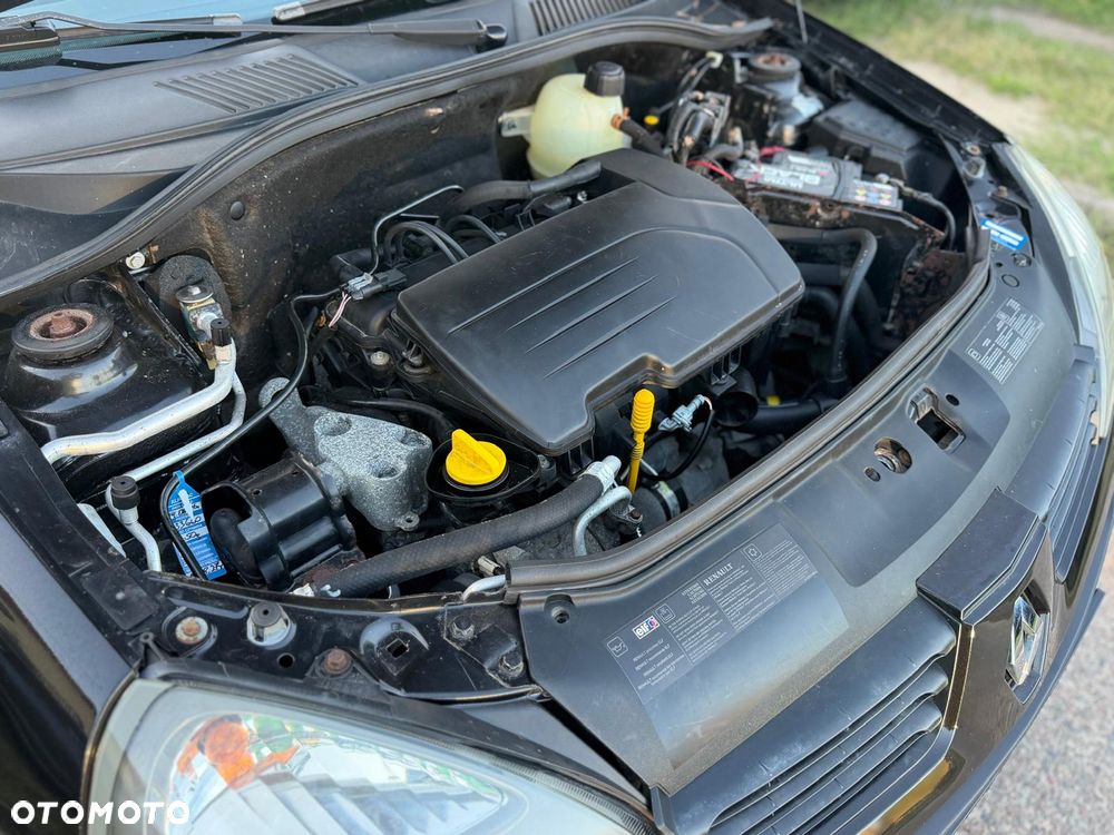 Renault Clio 1.2 16V Emotion - 36