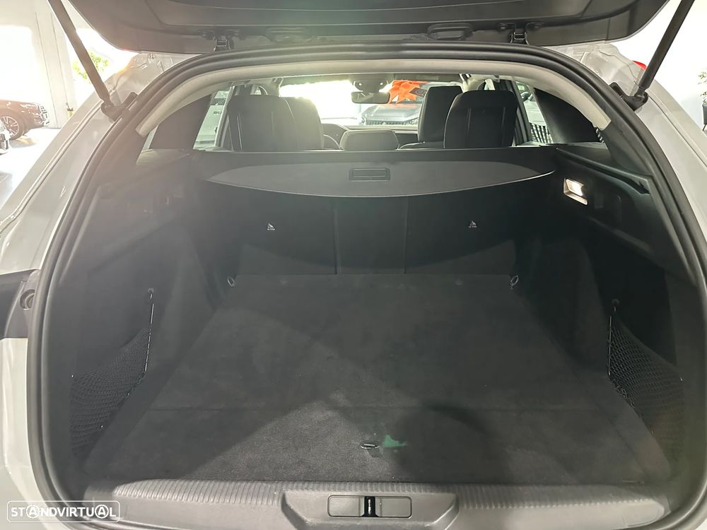 Peugeot 308 SW 1.6 Hybrid Allure e-EAT8 - 4