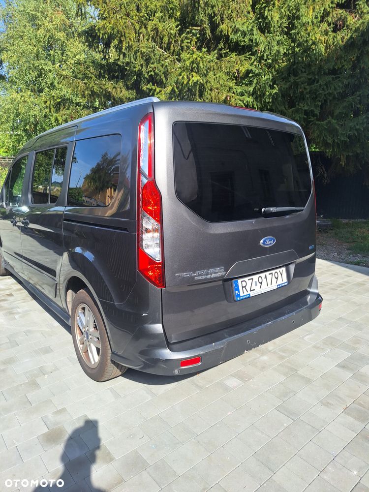 Ford Tourneo Connect - 28
