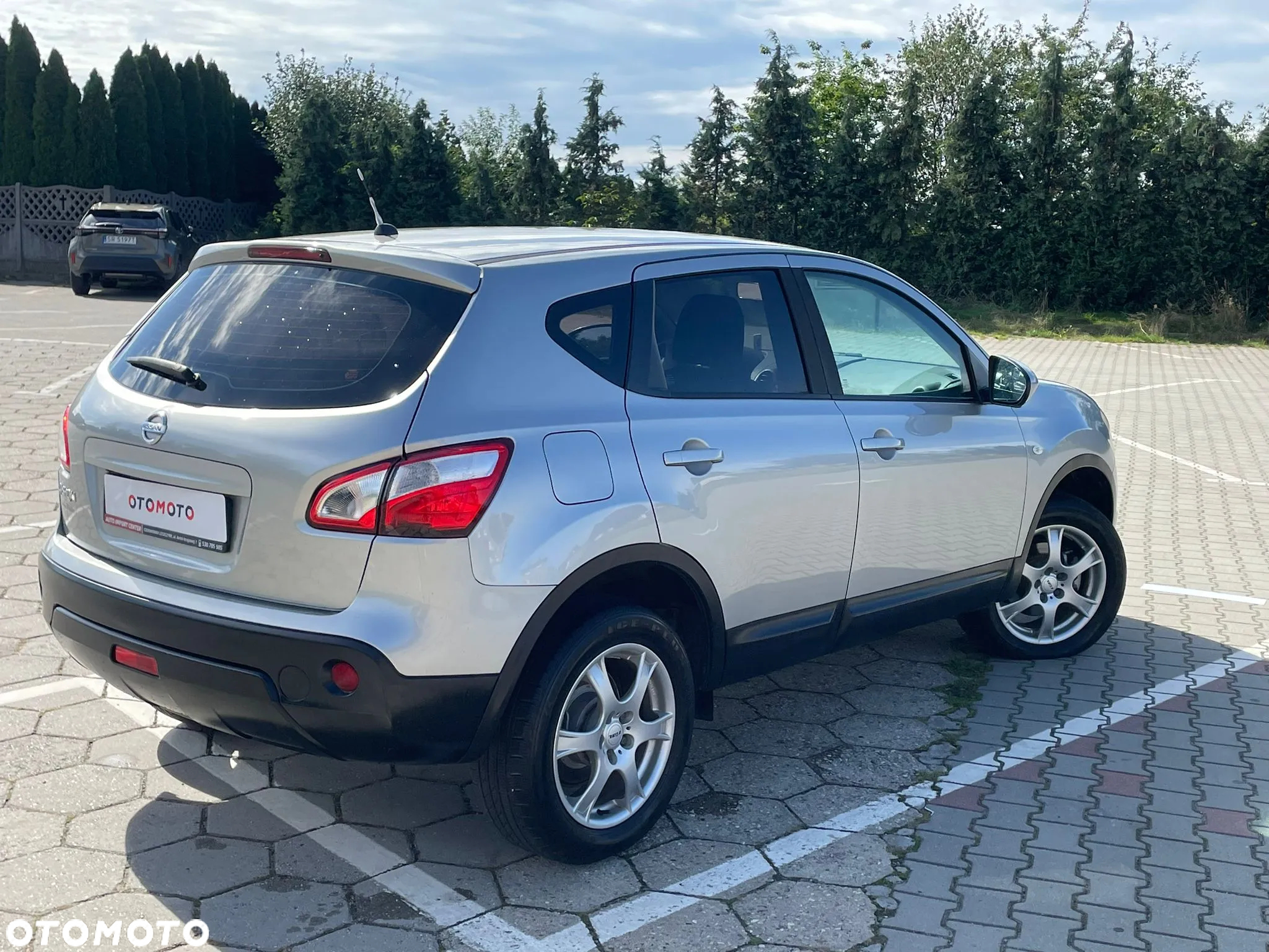 Nissan Qashqai 2.0 4 x 4 visia - 4