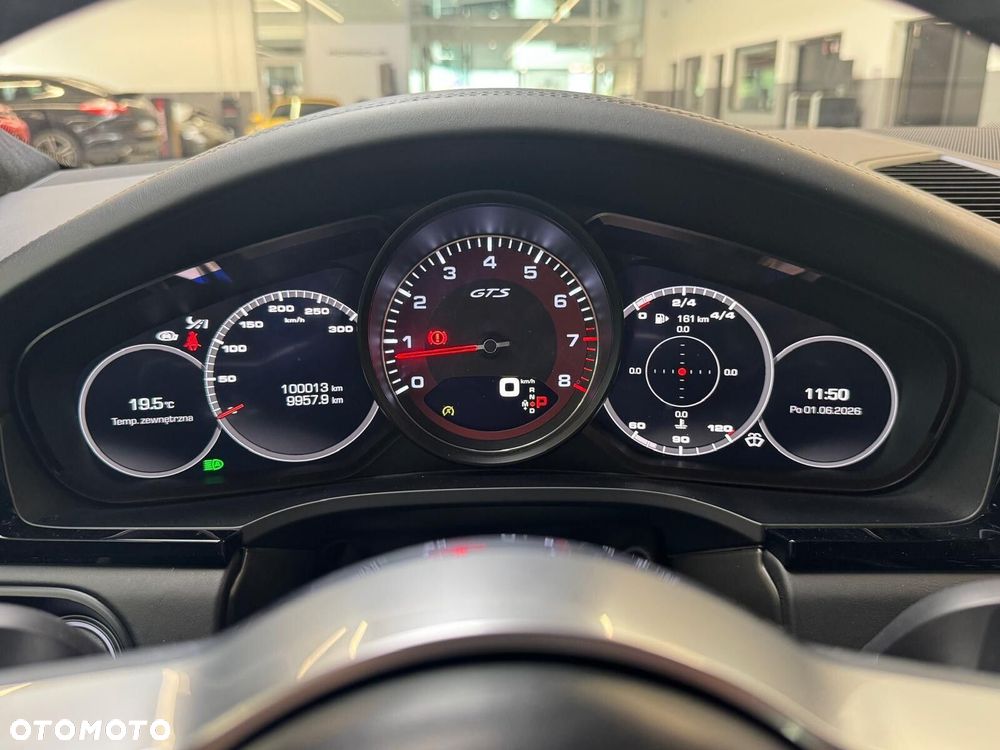 Porsche Cayenne - 17