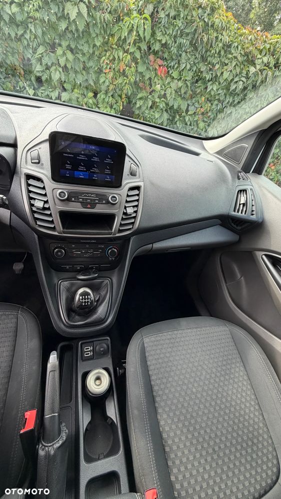 Ford Transit Connect - 9