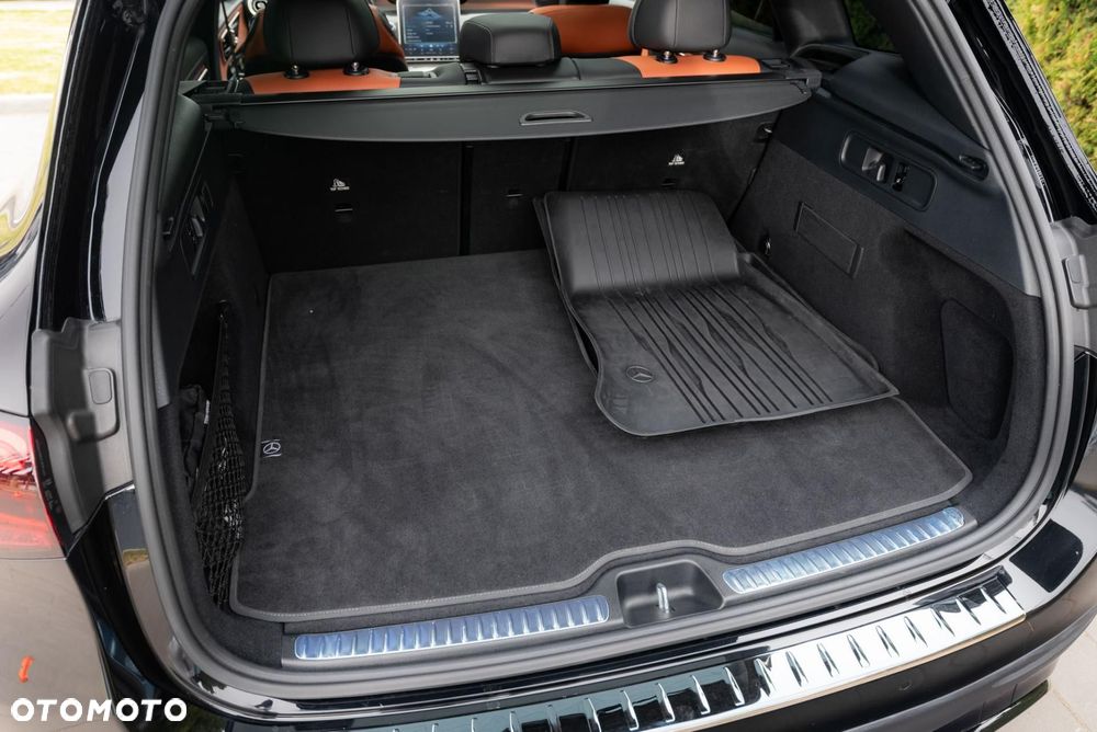 Mercedes-Benz GLC 300 mHEV 4-Matic AMG Line - 38