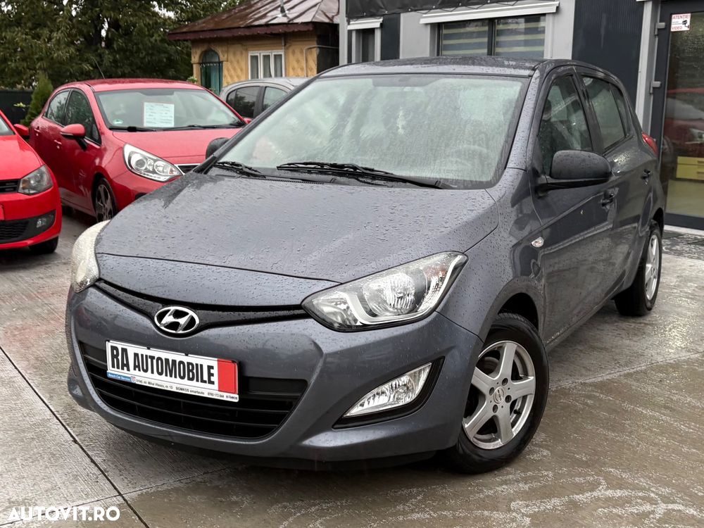 Hyundai i20 1.2 Fifa World Cup Edition - 2