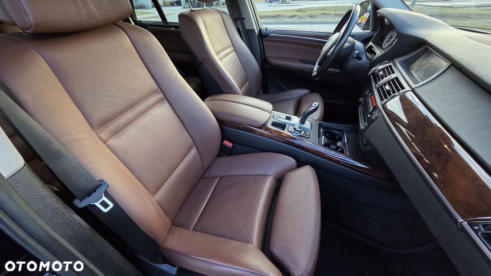 BMW X5 3.5i xDrive - 10