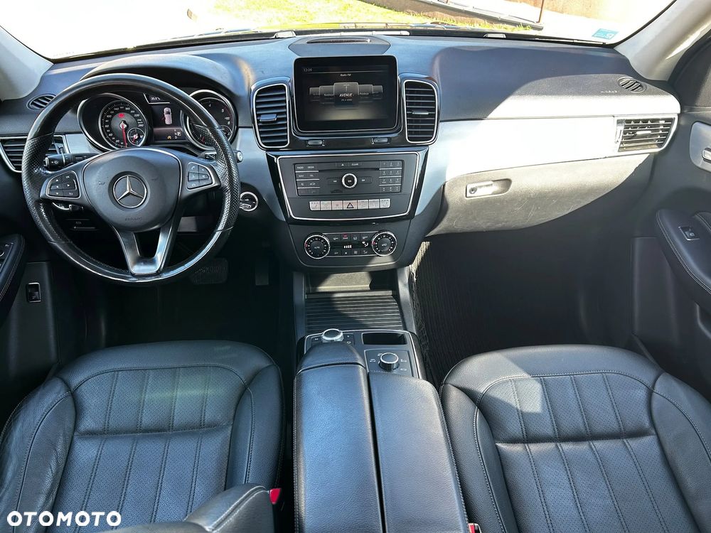 Mercedes-Benz GLE - 14