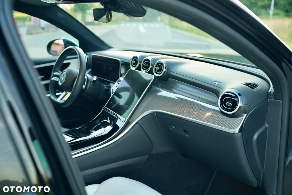 Mercedes-Benz GLC 200 mHEV 4-Matic AMG Line - 17