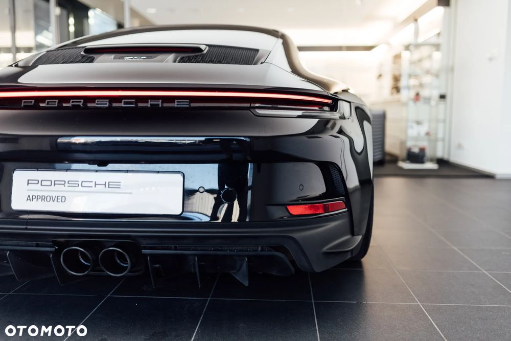 Porsche 911 GT3 Touring PDK - 27
