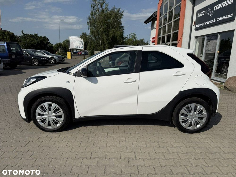 Toyota Aygo X S-CVT Black&White - 10