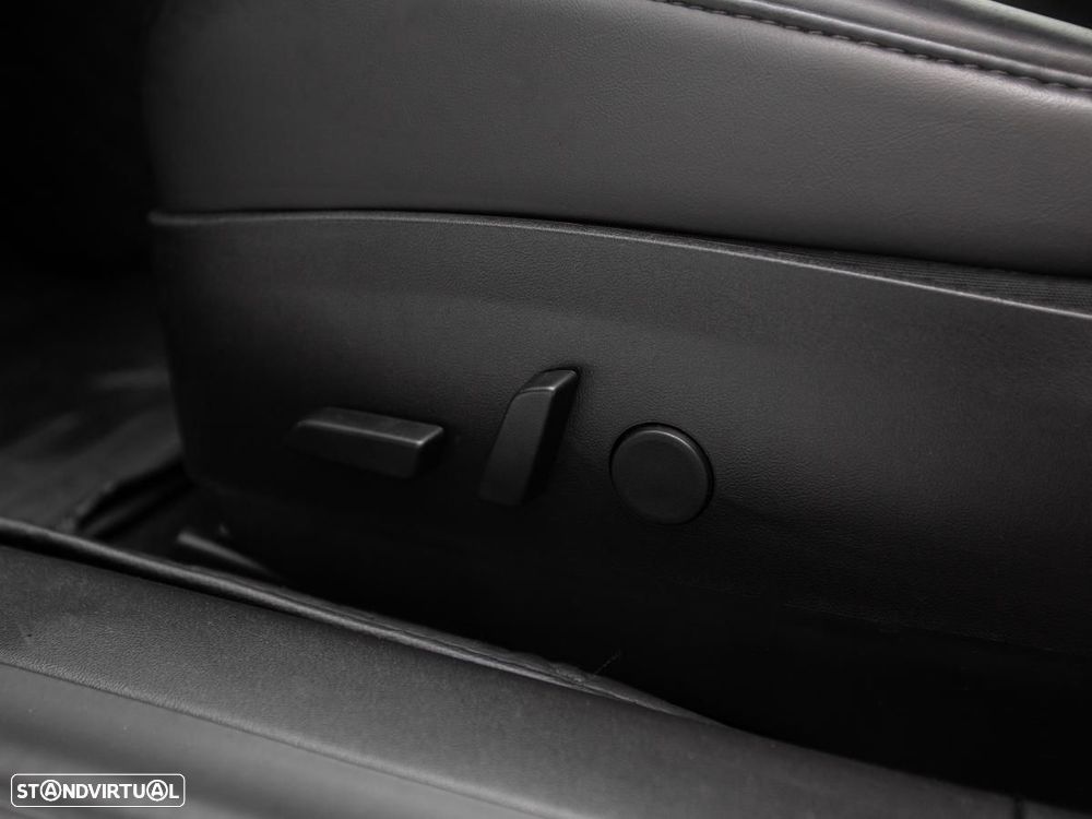 Tesla Model 3 - 18