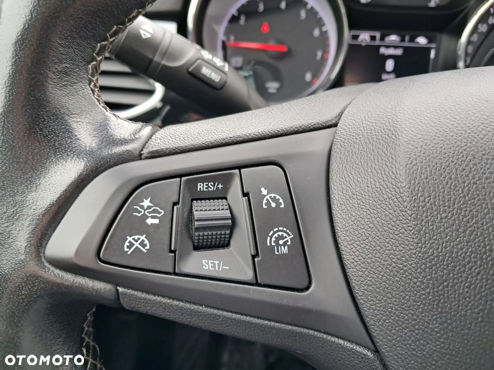 Opel Astra 1.2 T Elegance S&S - 16