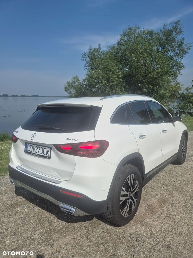 Mercedes-Benz GLA 250 4Matic 8G-DCT Style - 4