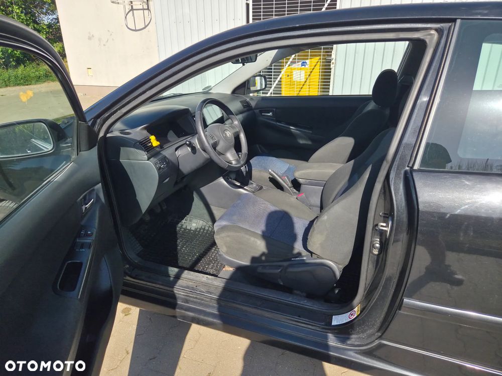 Toyota Corolla 1.6 VVT-i Sportschau Edition - 6