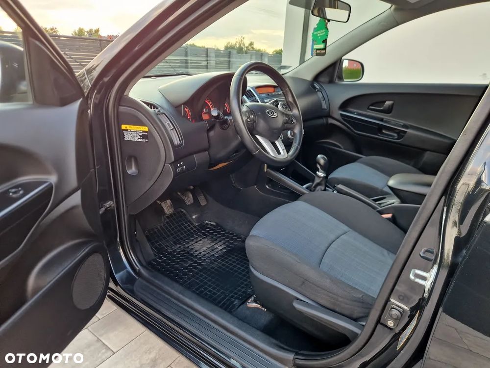 Kia Ceed 1.6 Comfort - 13